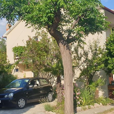 Apartment Tonci ราบ ภายนอก รูปภาพ