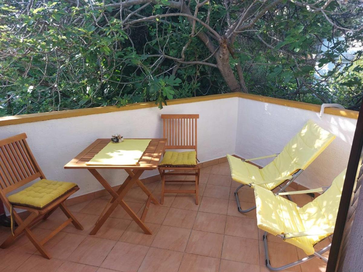Apartment Tonci ราบ ภายนอก รูปภาพ