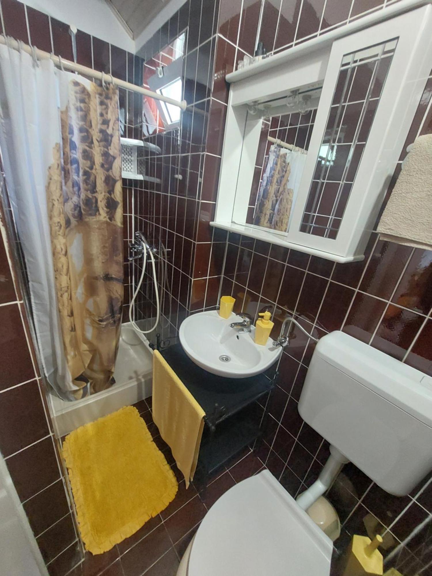 Apartment Tonci ราบ ภายนอก รูปภาพ